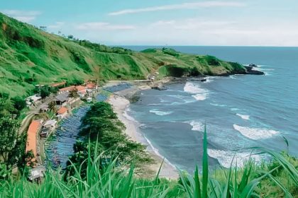 Wow.. Ada Surga Tersembunyi di Pantai Selatan Kebumen
